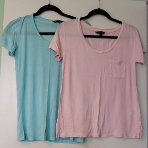 ** 2 for $15 ** Banana Republic - Pocket Tee